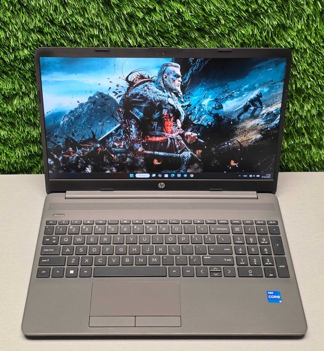 HP 250 G9 15.6" / i5-1235U/RAM 8GB/SSD 256GB/АКБ - 0% ( 2 Цикла) ТОП !