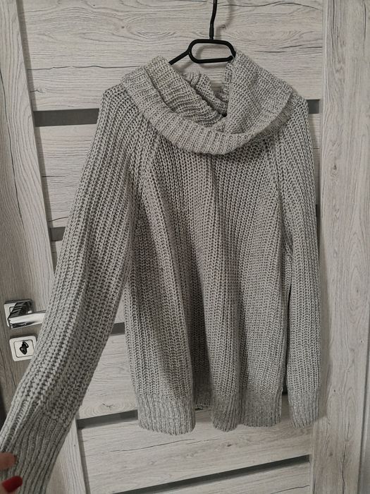 Obszerny sweter Reserved rozmiar M