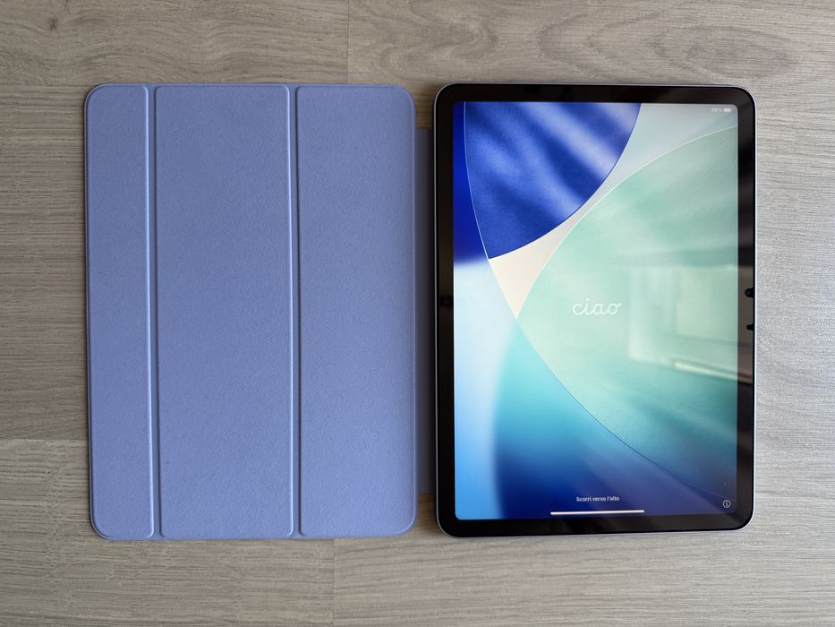 iPad Air 11 M2 128GB | Jak nowy | 8 cykli baterii | Etui Apple | 2025