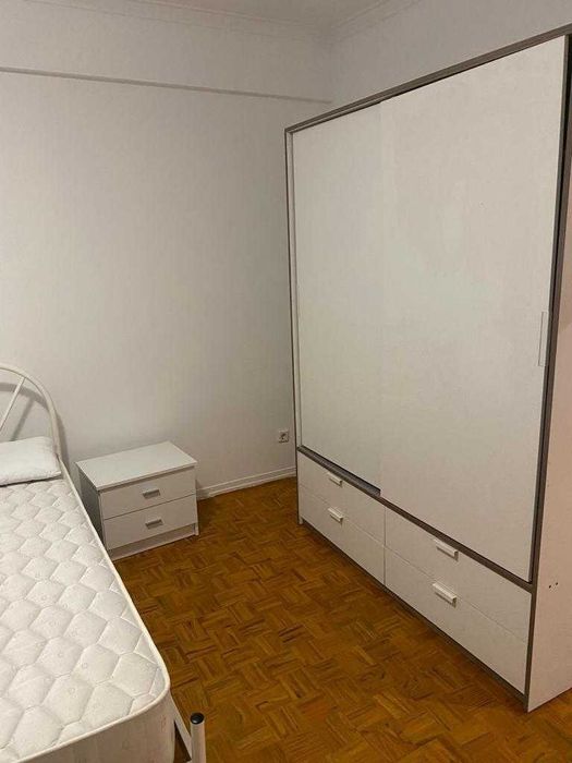 Quarto para arrendar