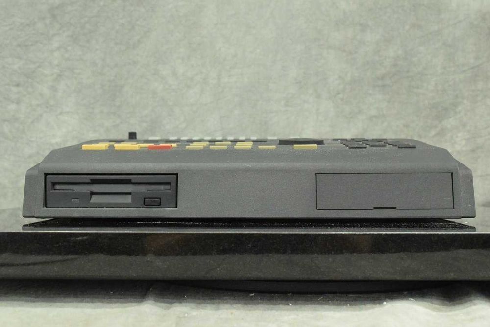 Roland MC-80 секвенсор