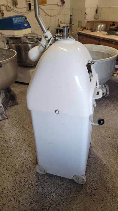 Dzielarko-zaokrąglarka