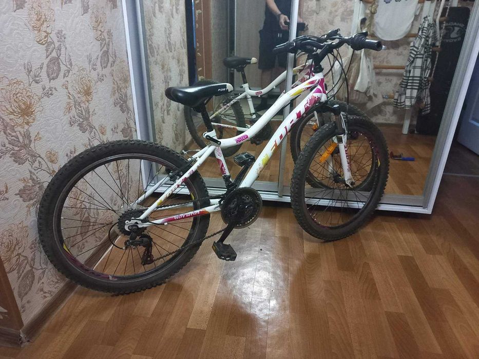 Велосипед для дівчинки