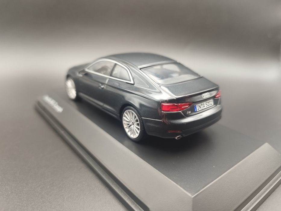 1:43 Spark Audi A5 Coupe manhattan grey  (2016) model