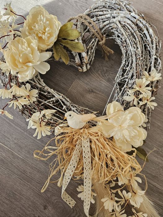 Wianek wiklinowy na drzwi. Ozdoba nad kominek, dekoracja boho