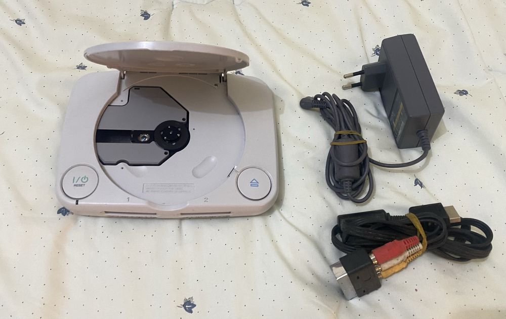 Playstation 1 slim como nova
