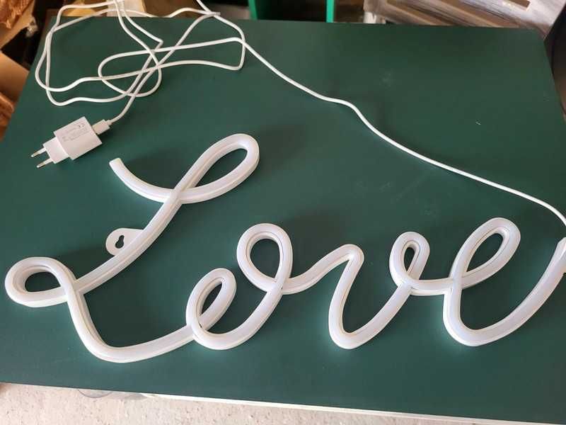Napis Love neon - ślub