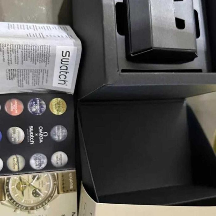 Omega x Swatch Mission to Saturn SO33T100 - Tech Lux Edition