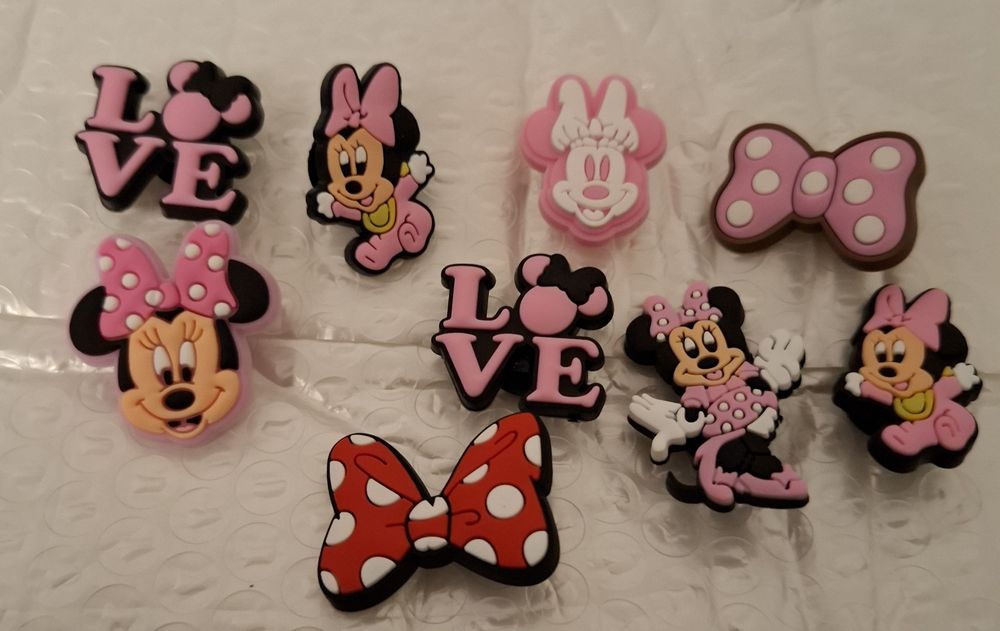 Przypinki wpinki do croksów Disney Mini Nowe  9 sztuk