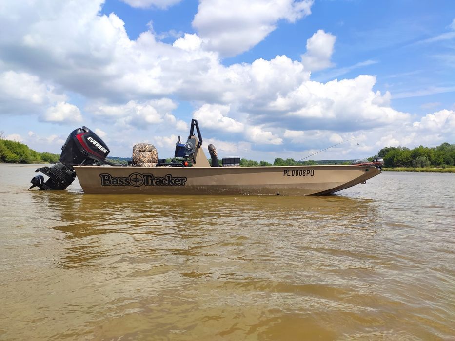 Sprzedam Łódź aluminiową płaskodenną Bass Tracker 165 Zamiana