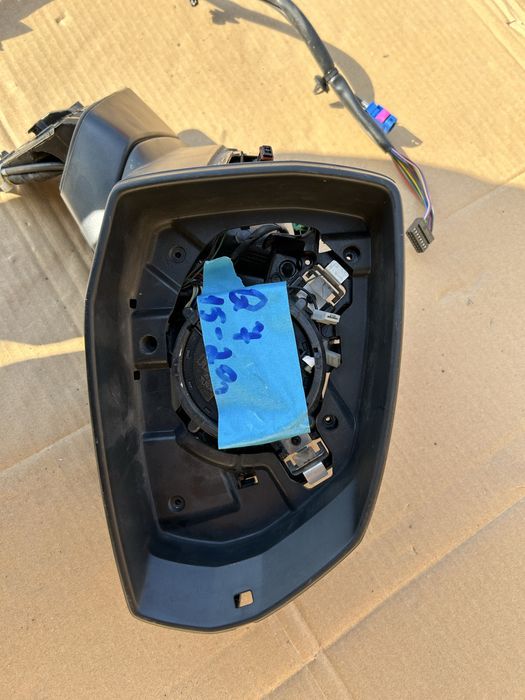 Audi Q7 4M0 Ауди ку7 4м0 зеркало правое  +камера+ассистент