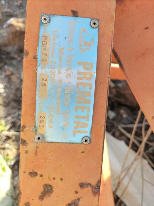 Vendo alfaia  abre regos