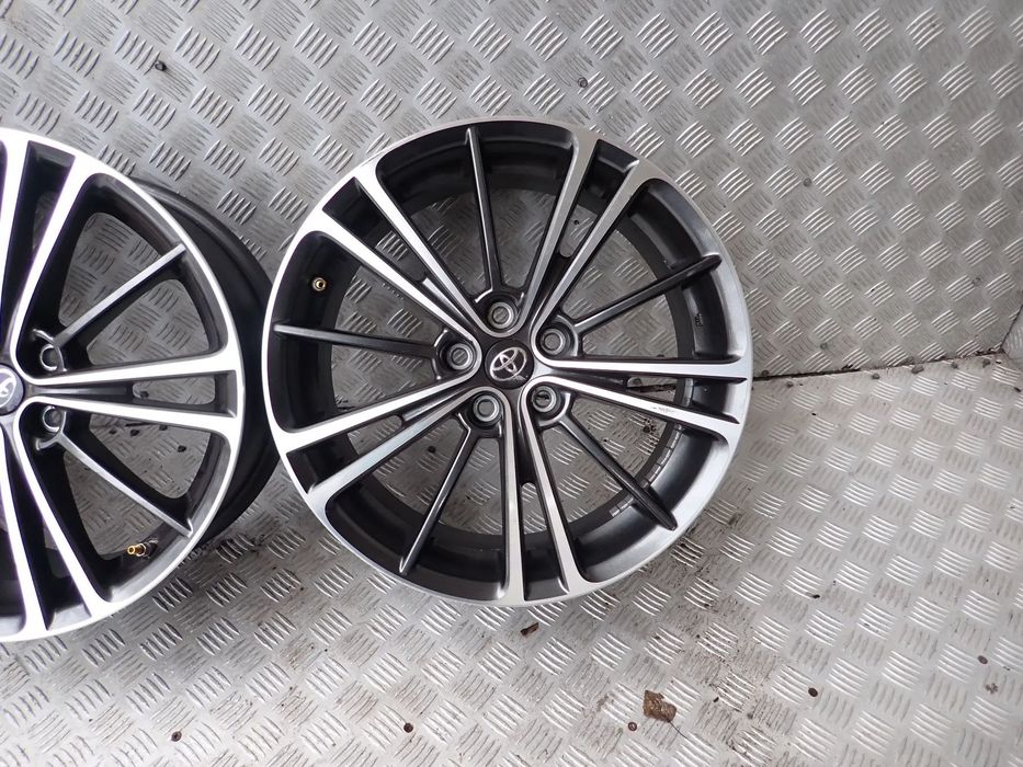 FELGI ALUMINIOWE TOYOTA SUBARU  7JX17  ET 48  5X100  PIASTA 56