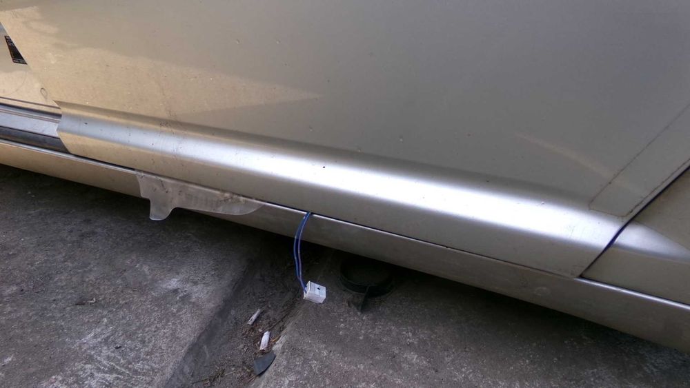 Paz55 Drzwi lewe tylne toyota avensis t25 kombi 1C0 wysyłka