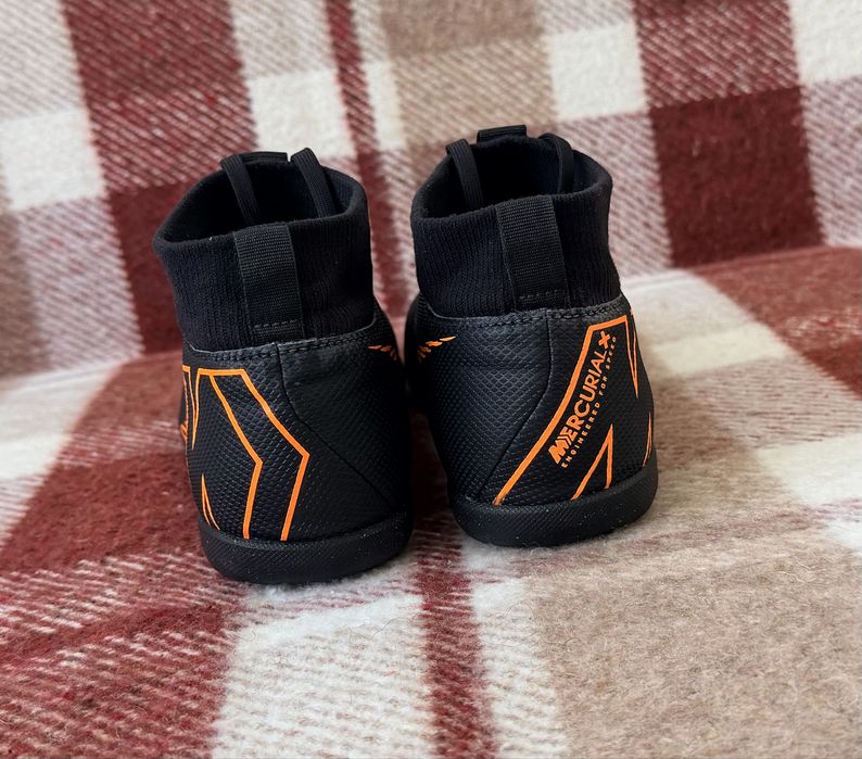 (Оригінал) сороконіжки,футзалки Nike MercurialX SuperflyX 6, розмір 37