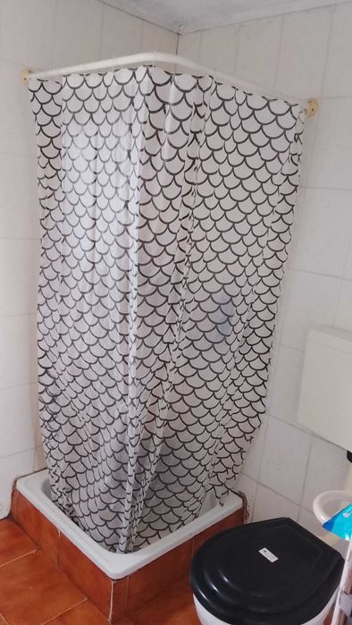 Vende se casa em porrais murca
