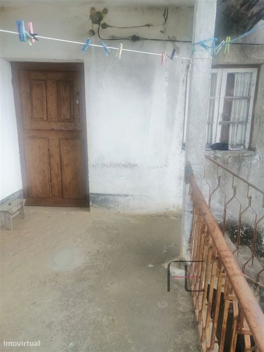 Moradia para Restaurar T3 Venda em Mogadouro, Valverde, Vale de Porco