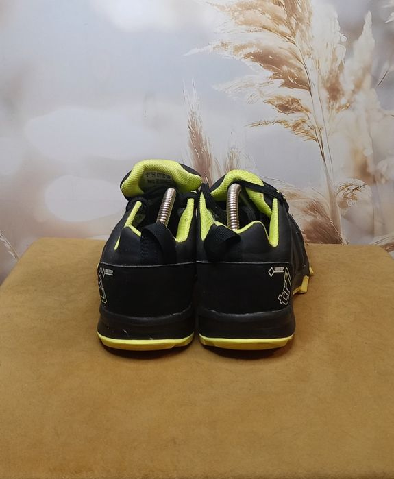 Trekkingi adidas, rozmiar 37⅓.