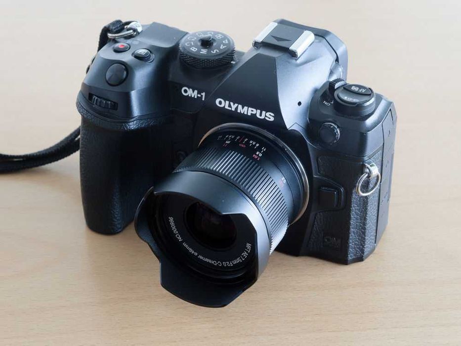 Laowa AE 7.5mm F2.0 Auto Aperture para M43