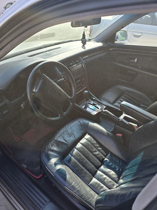 AUDI A8 D2 4.2 V8