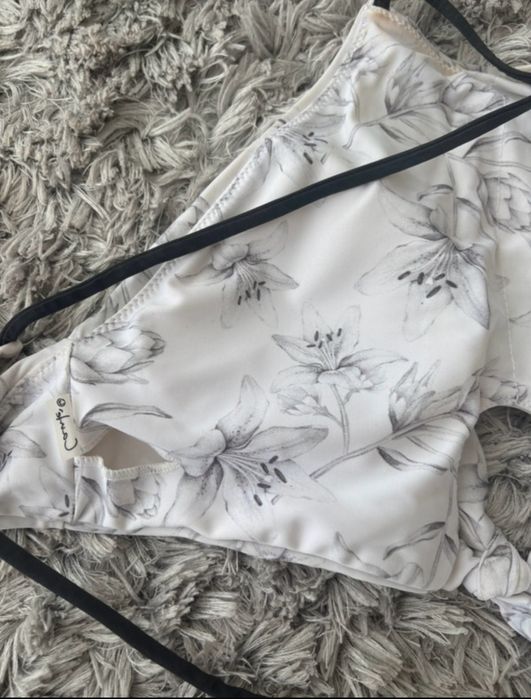 Biquini branco Cantê