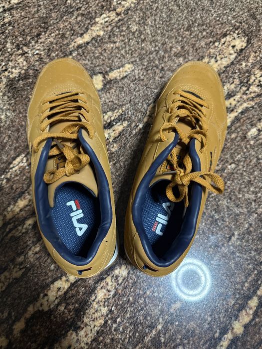Sapatilhas Fila (43)