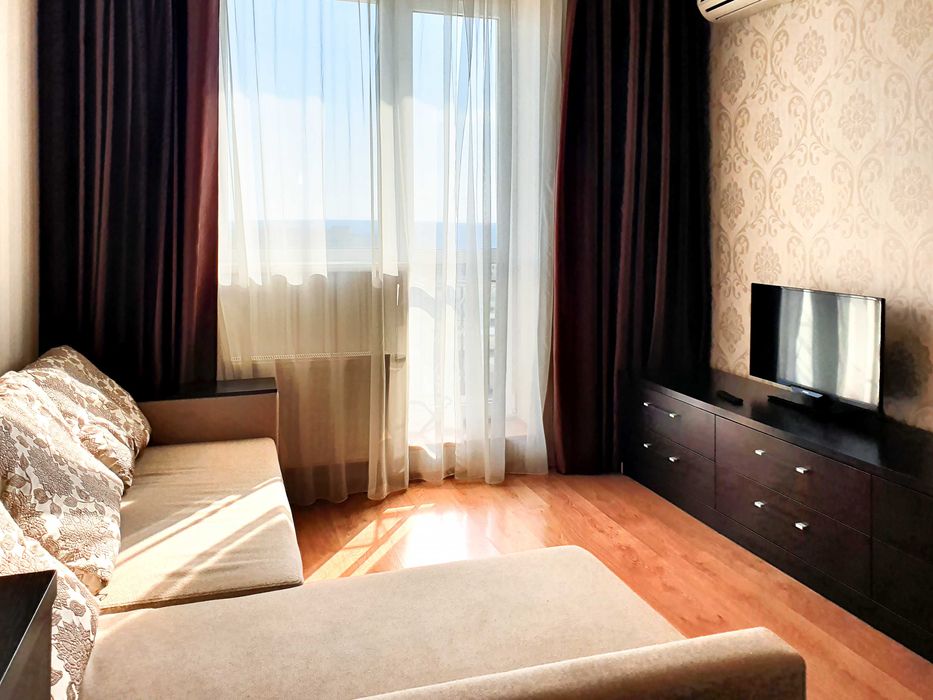 1к квартира посуточно почасово Газ! метро Победа Алексеевка Smart TV