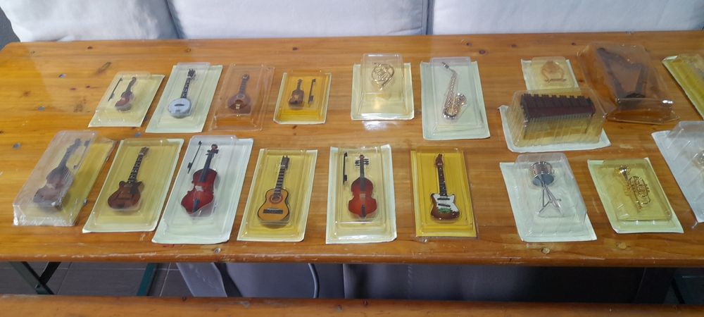 Instrumentos em miniatura colecção (25 peças)