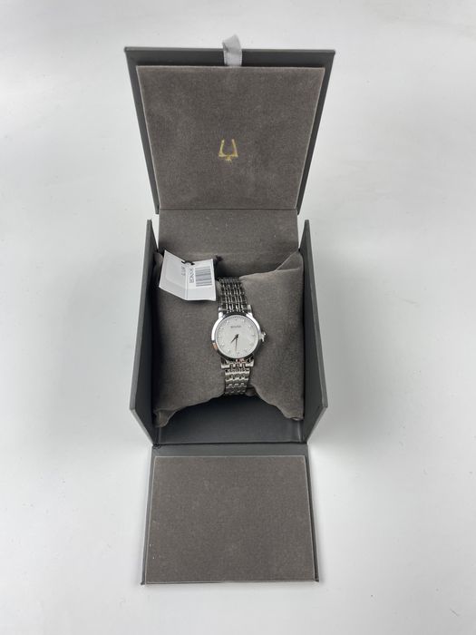 12 настоящих БРИЛЛИАНТОВ Bulova diamond diamonds часы годинник діамант