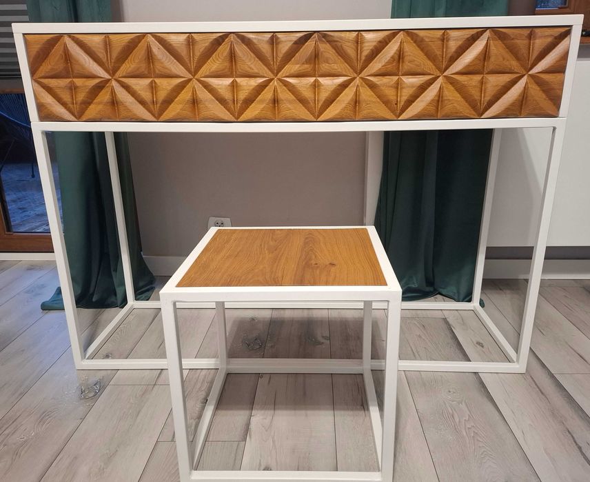 Toaletka damska z frontem 3D