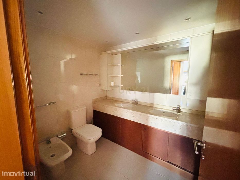 Apartamento T3 Moderno - Padrão da Legua