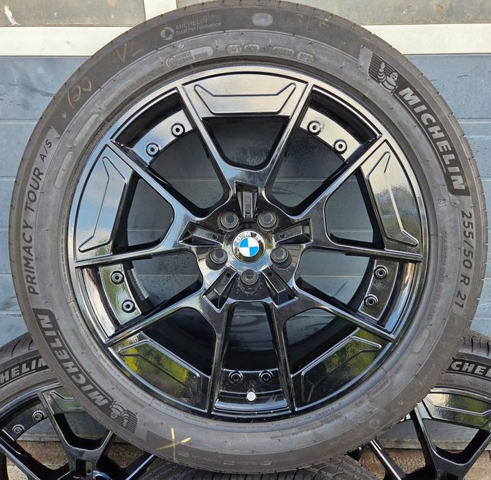 Felgi z oponami letnimi BMW  IX I20  9x21 ET35 5x112