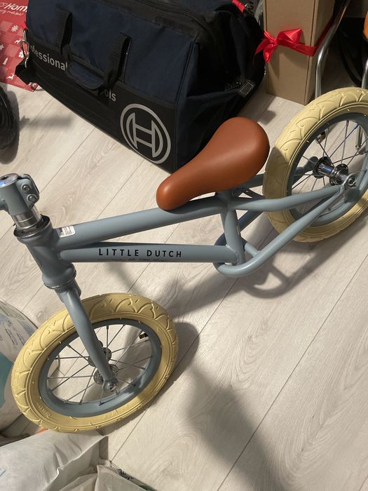 Nowy Rowerek biegowy little dutch blue