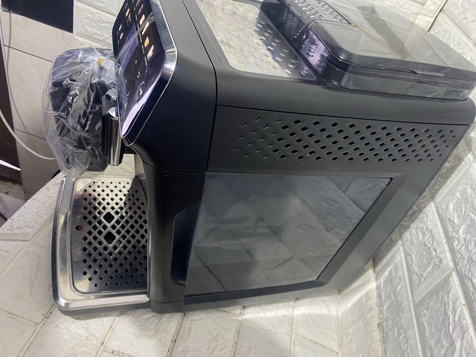 Кавомашна Philips Latte Go 5400