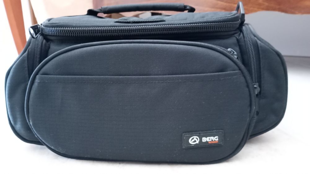 Mala para câmaras fotográficas marca Berg