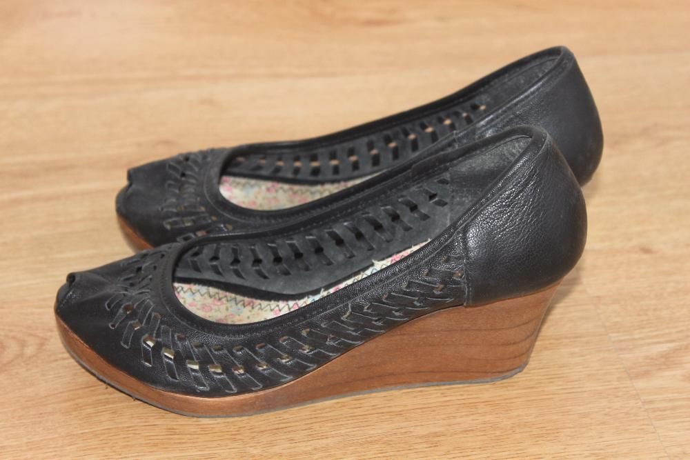 Sapatos pretos Pull&Bear