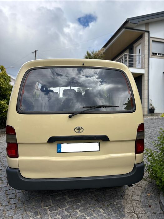 Carrinha Toyota Hiace 1996 - Muito estimada