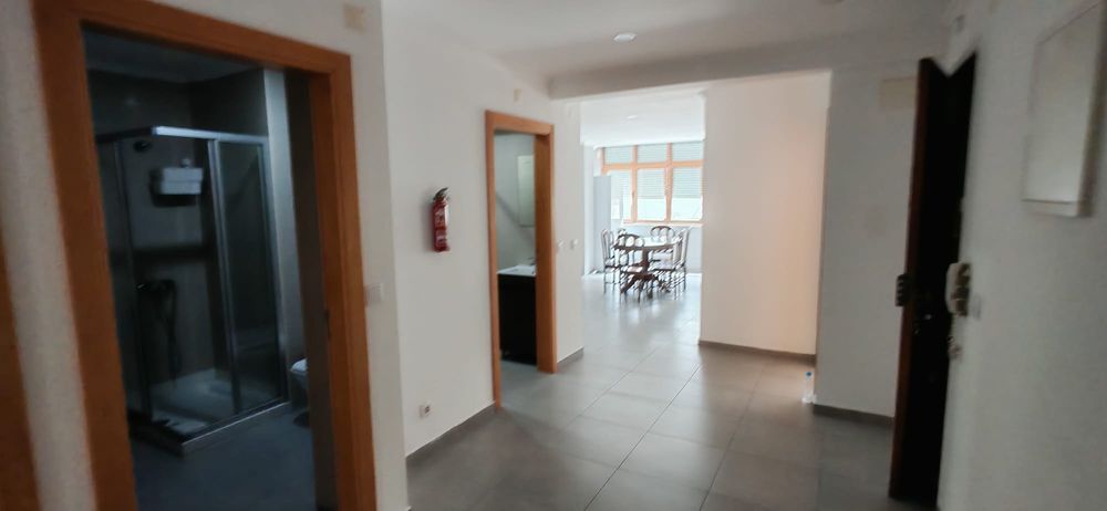 Arrendo Apartamento T4
