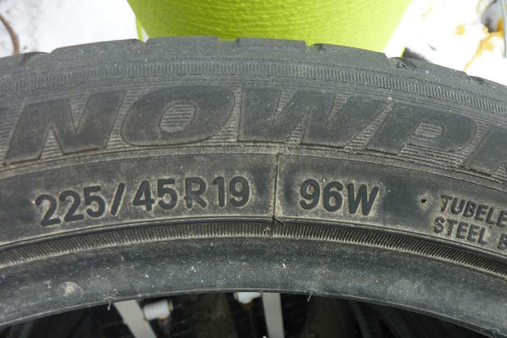 opony zimowe 225 45 r19
