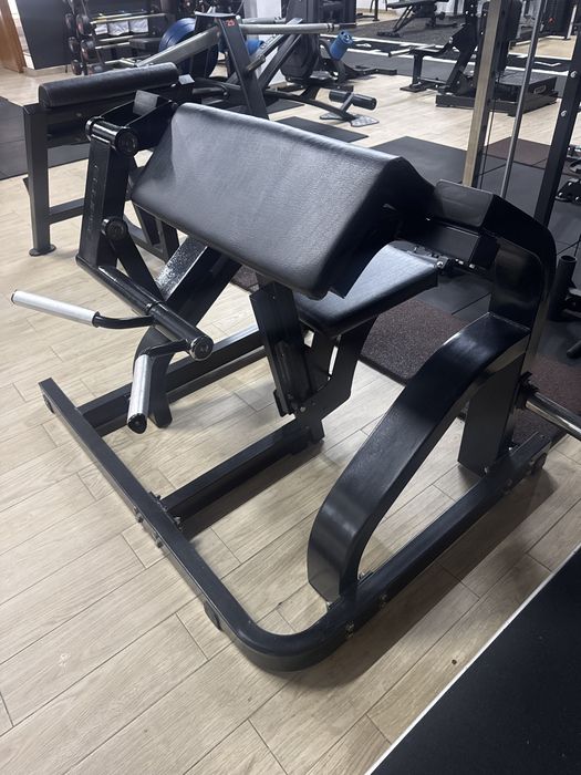 BICEPS CURL MACHINE