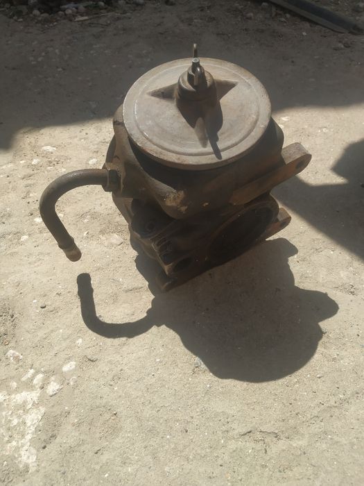 Продам рулевую колонку с насосом Мерседес 123, бу.