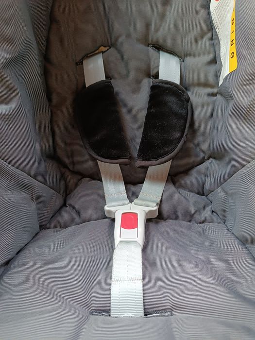 Fotelik samochodowy nosidełko Maxi Cosi plus adaptery do wózka