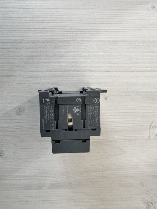 Перемикач навантаження OT40F3C 3P 40A ABB (1SCA104913R1001)