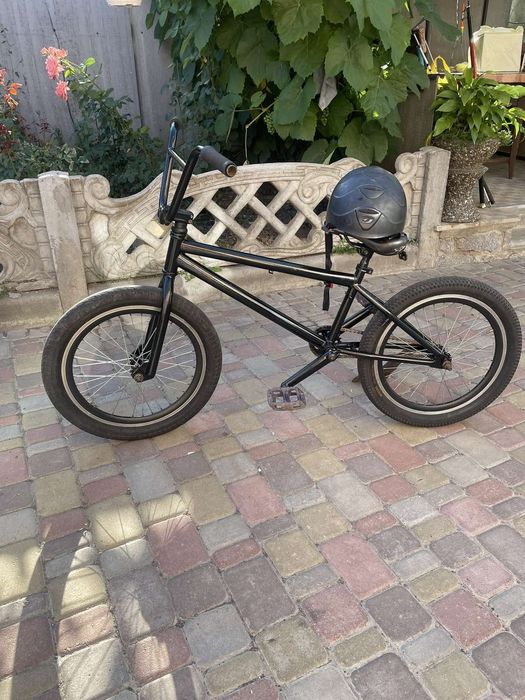 Велосипед BMX , Шолом у подарунок
