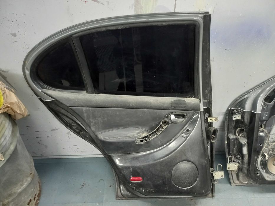 4 Portas + Embaladeiras / Saias Seat Leon I de 1999 a 2006