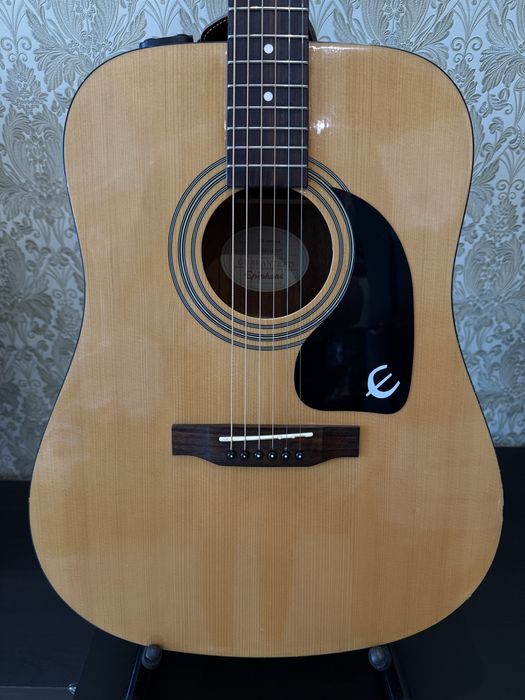 Акустична гітара Epiphone DR-100NA