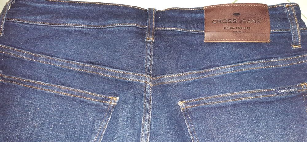 Spodenki jeansowe Cross Jeans Leom rozm. 30