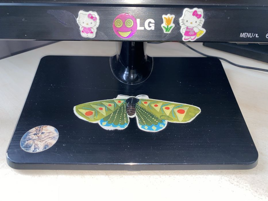 Монітор LG Flatron E2242T-BN 21.5" FullHD TN+film