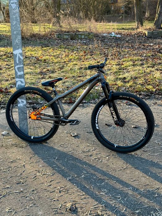 NS Decade V1 PIKE DJ (dirt, slope)