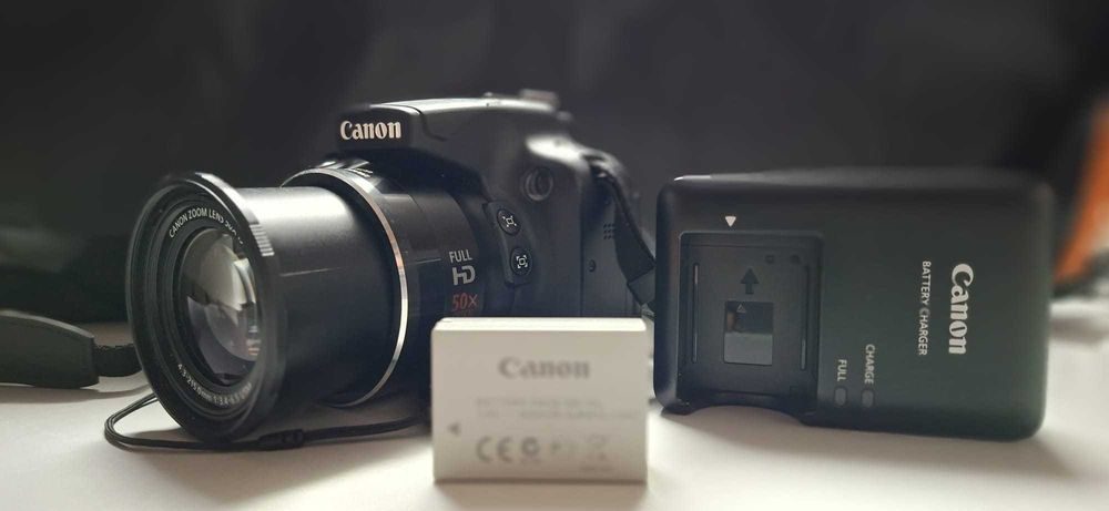 Máquina fotográfica CANON SX50 HS